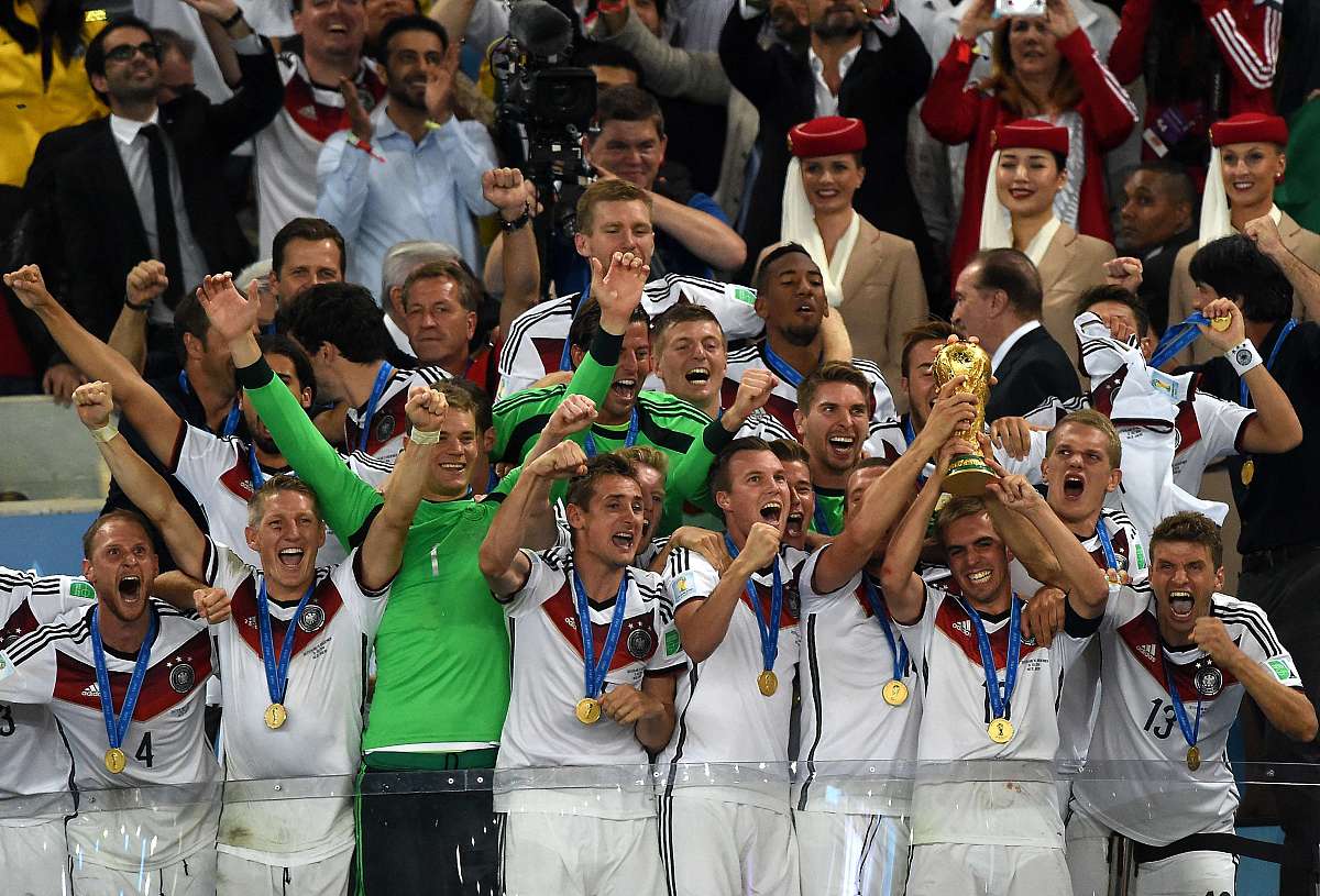 德国队联手进击，成功大破对手晋级四分之一决赛