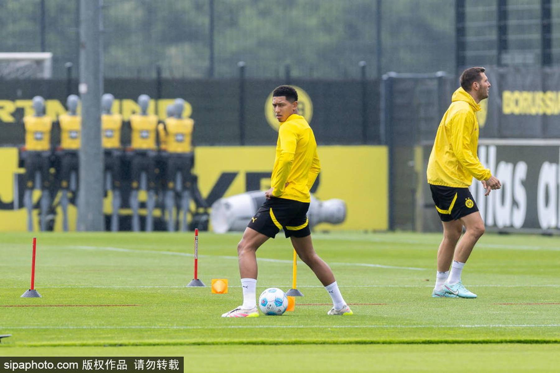 多特蒙德调整战术，备战迎接新一轮比赛挑战