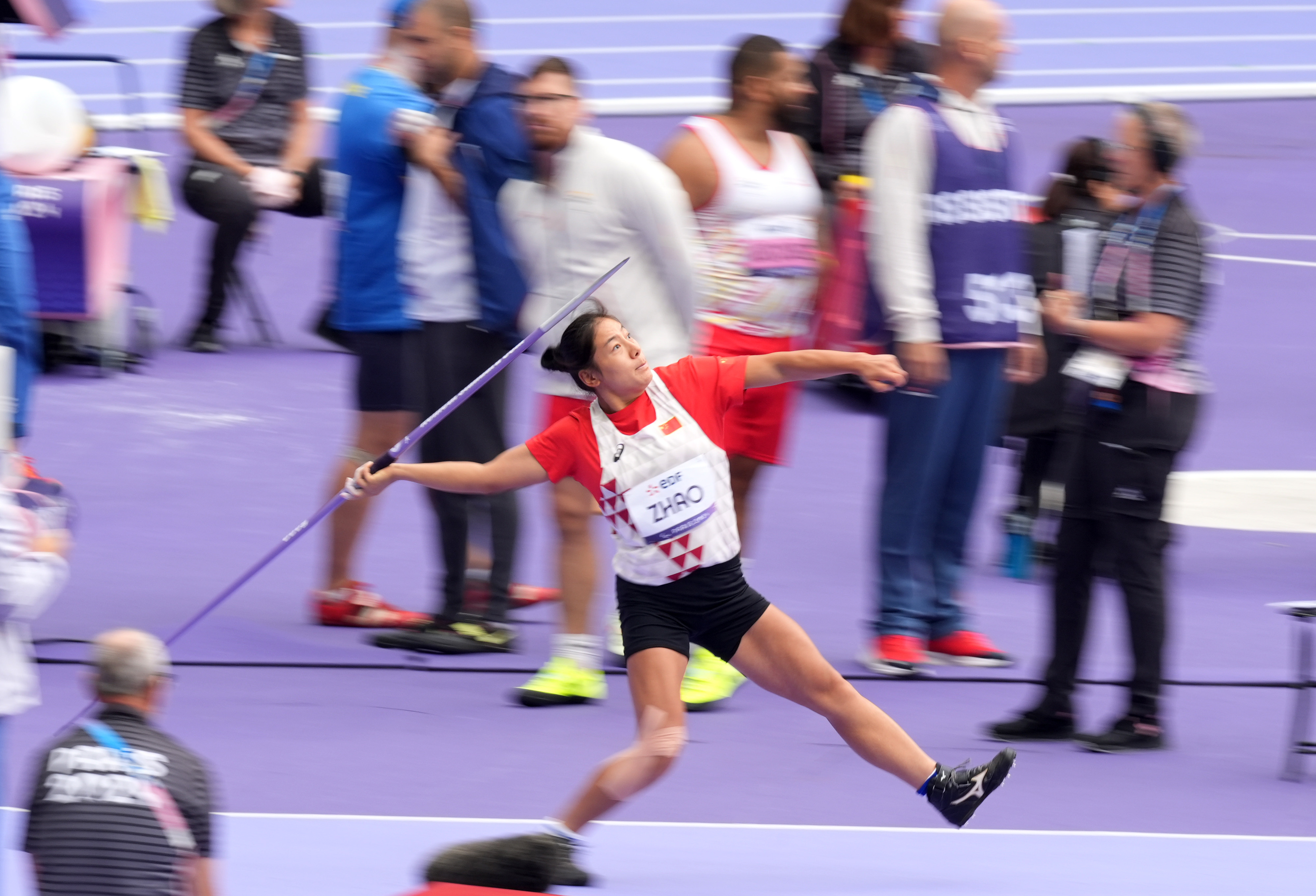 包含震撼！基普乔格在羽毛球赛场刷新纪录！的词条