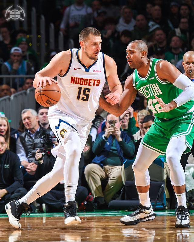 湖人三巨头联手，迎来胜利得分突破，塔图姆冲击季后赛！