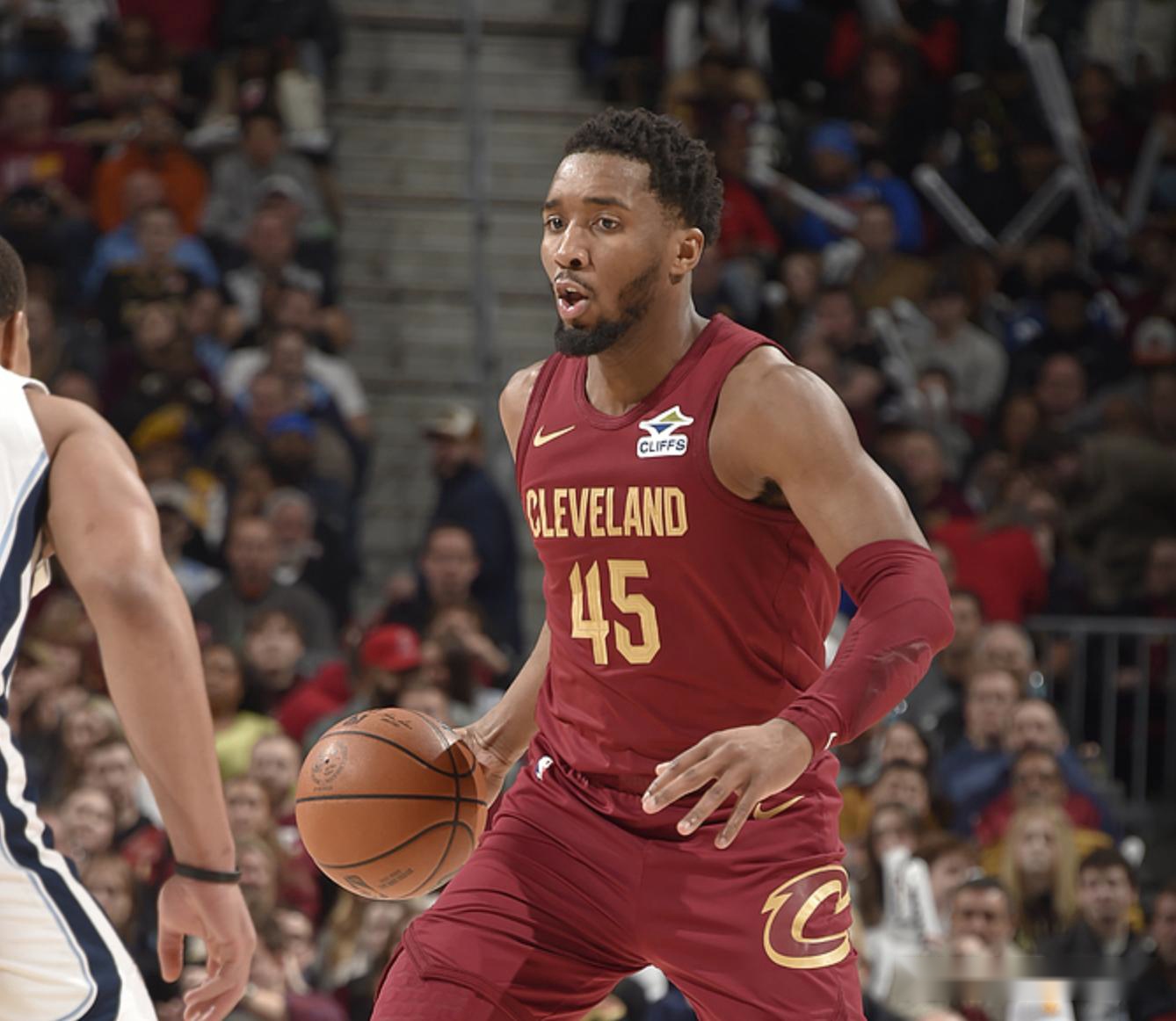 莫兰特险胜米切尔，关键时刻神级表现关键表现点燃全场！