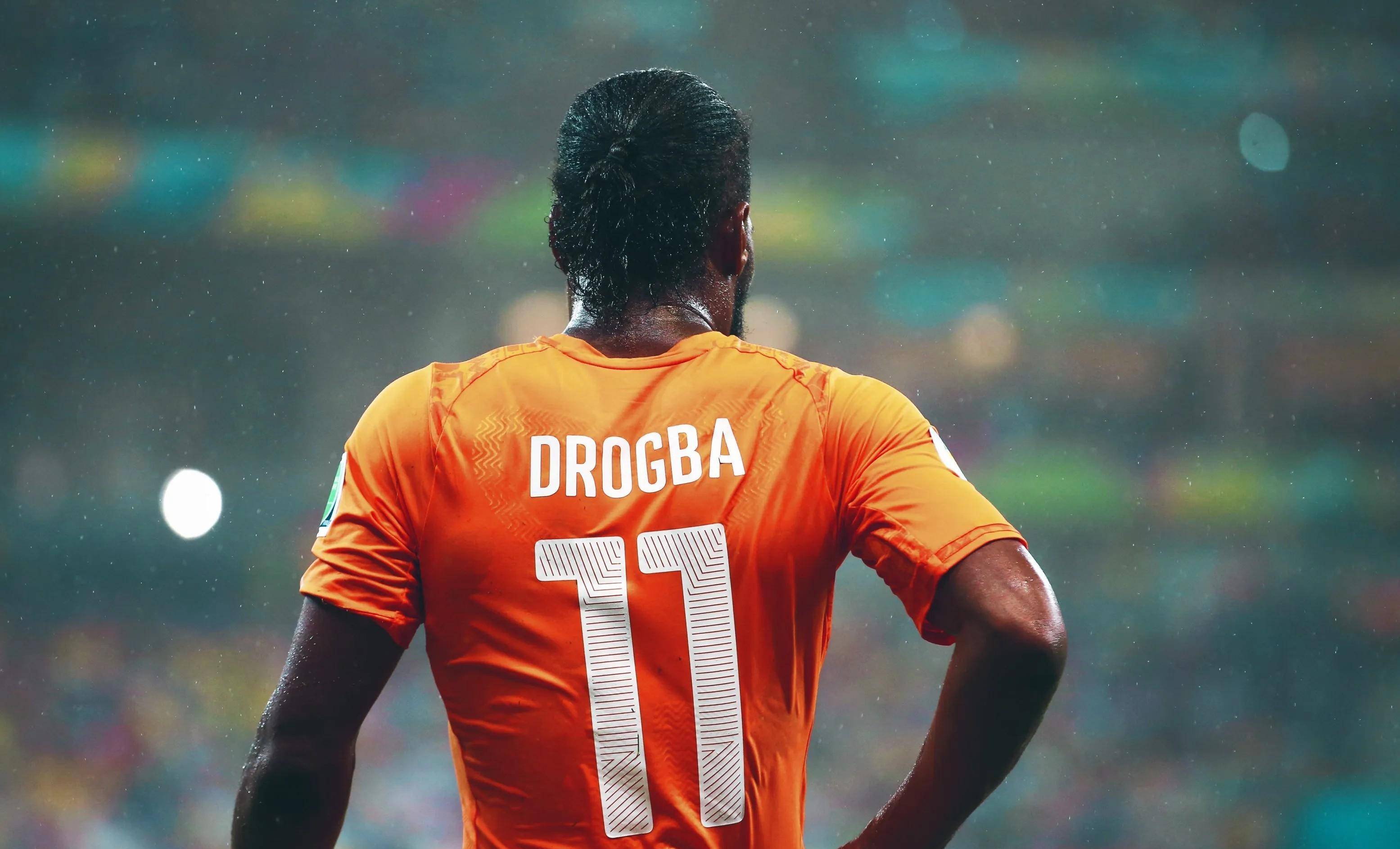 德罗巴在MAD比赛中高光表现，比分优势明显引发热议！